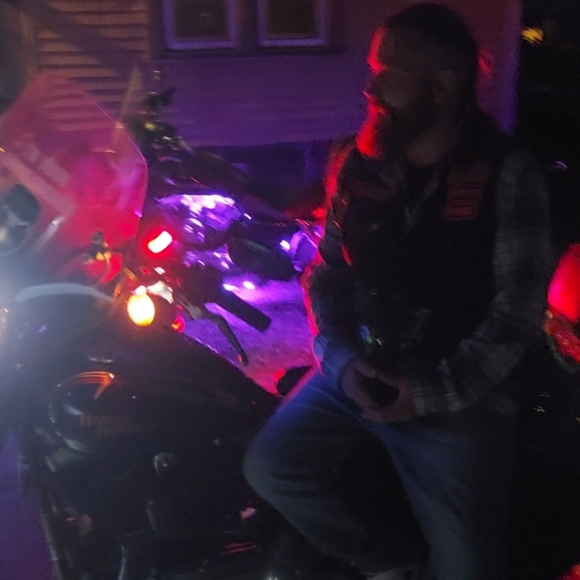 Mostly looking for work wear and riding gear - Picture 2 of 2